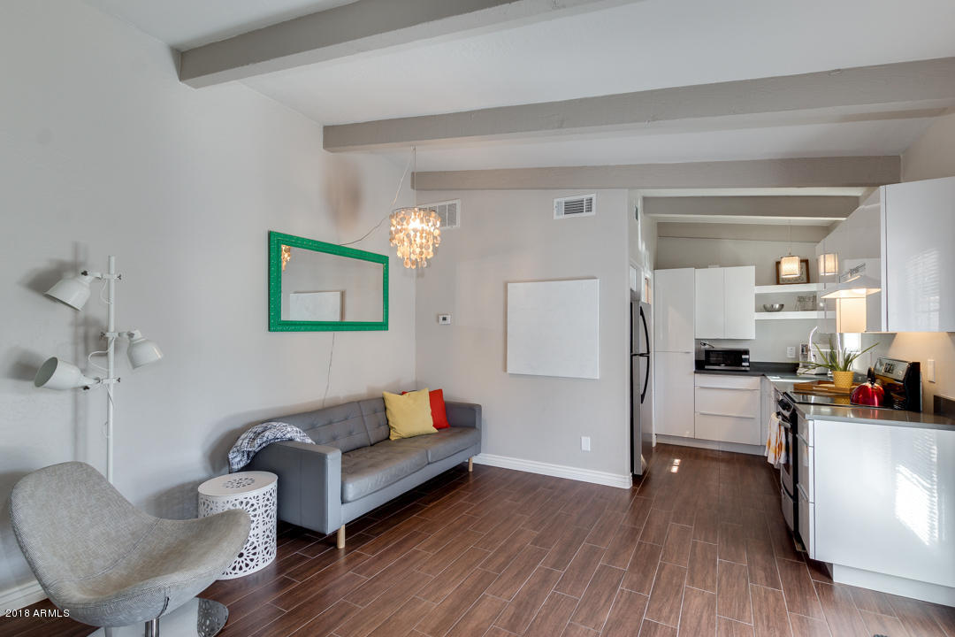 7288 E RANCHO VISTA Drive