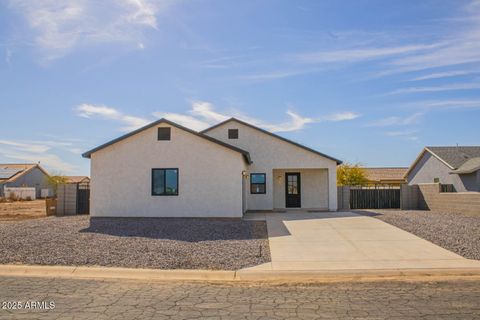 A home in Arizona City