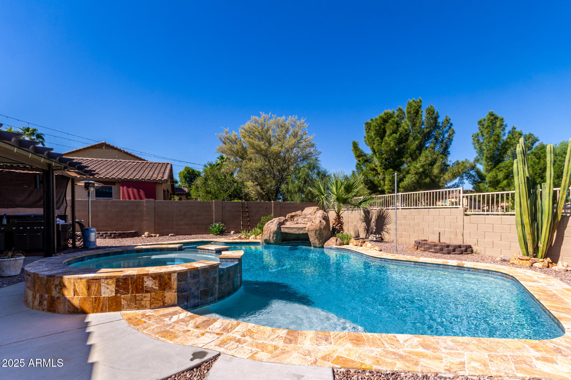 18180 W CARMEN Drive