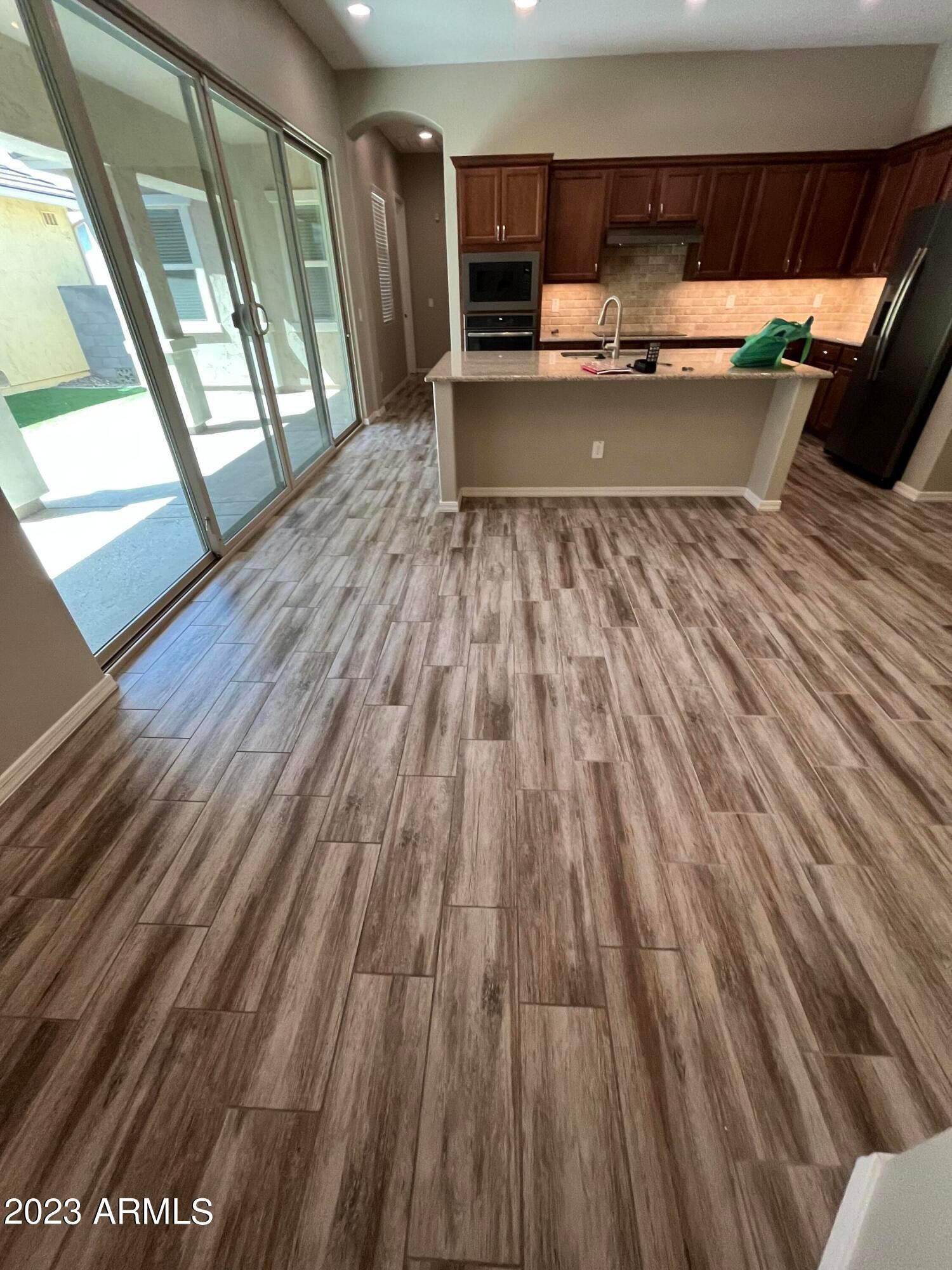 4225 E Ronald Street