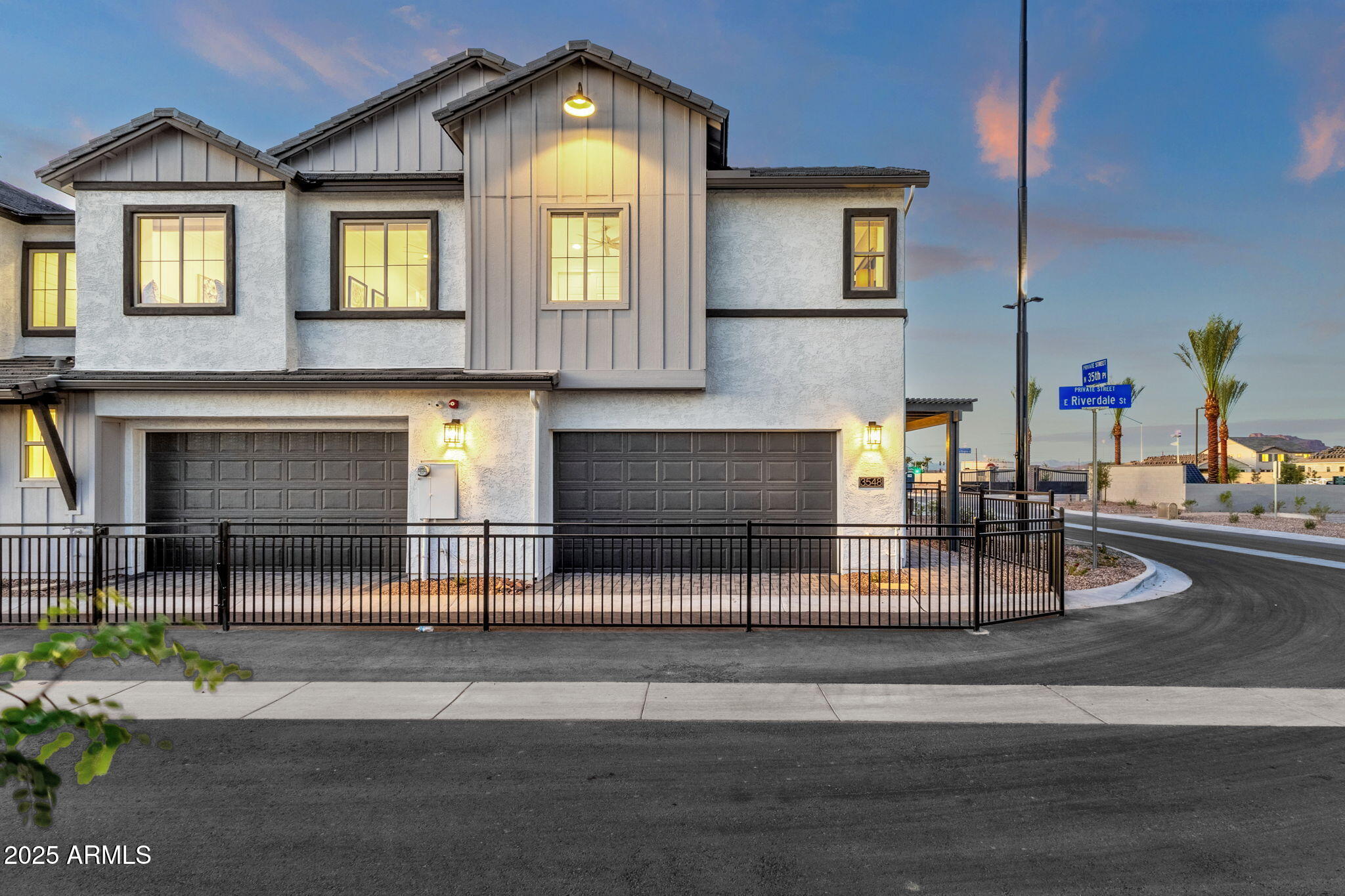 3529 E Rollins Street