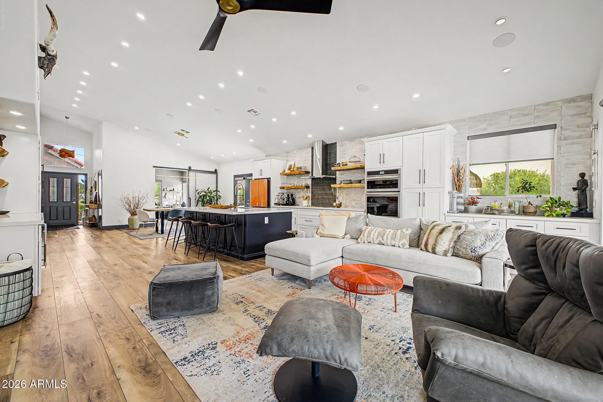 433 W TEAKWOOD Drive