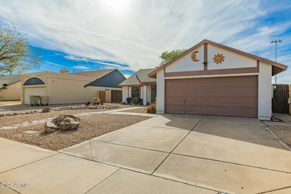 Photo of 6710 N 74th Drive, Glendale, AZ 85303 (MLS # 6991327)