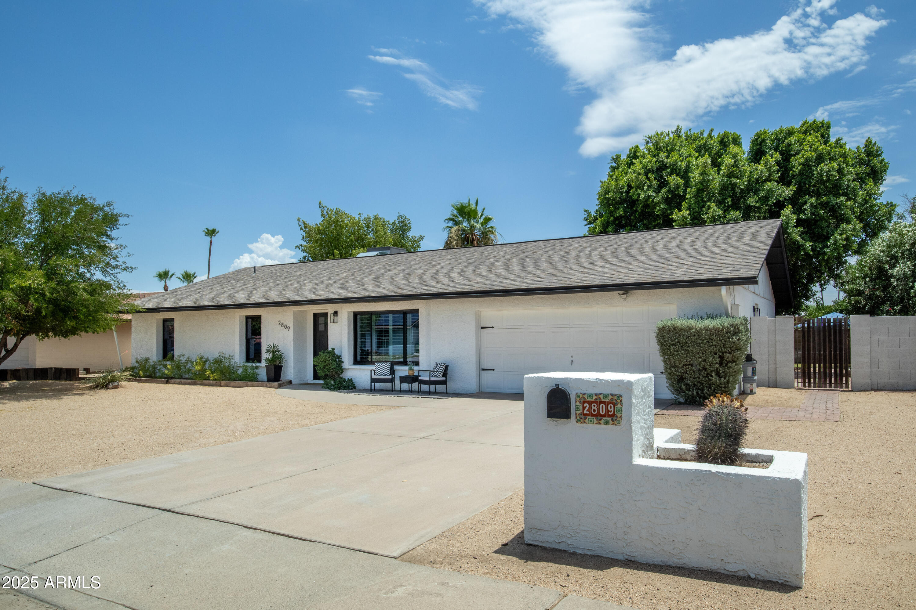 Homes 2 2809 E HILLERY Drive