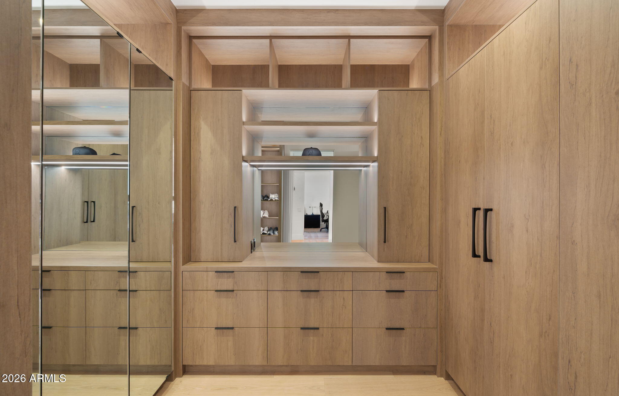 Hummingbird Manor - Residential