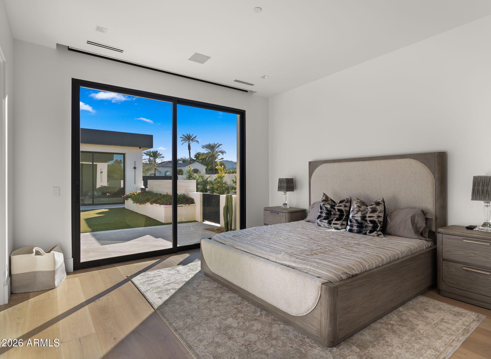 Hummingbird Manor - Residential