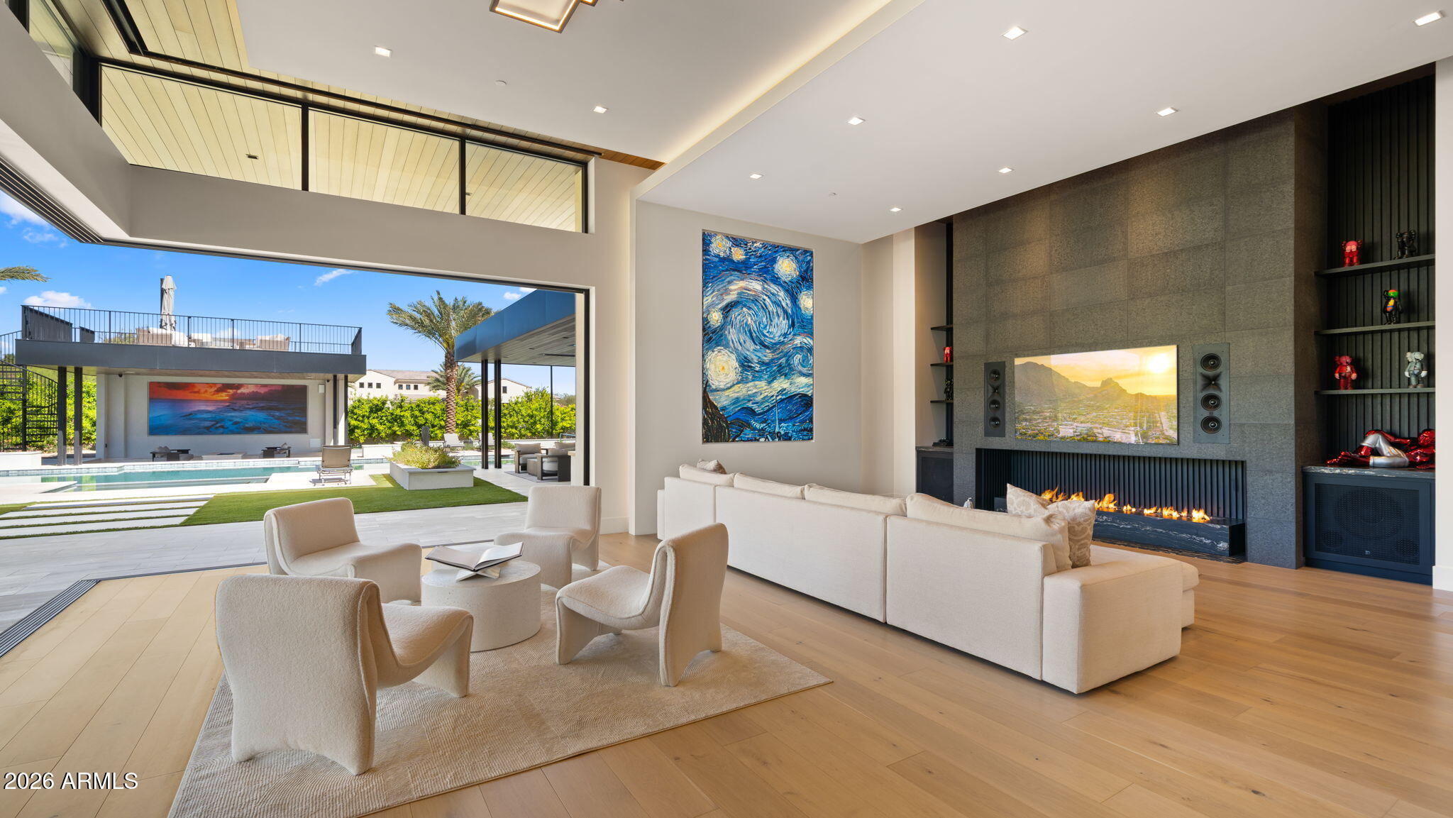 Hummingbird Manor - Residential