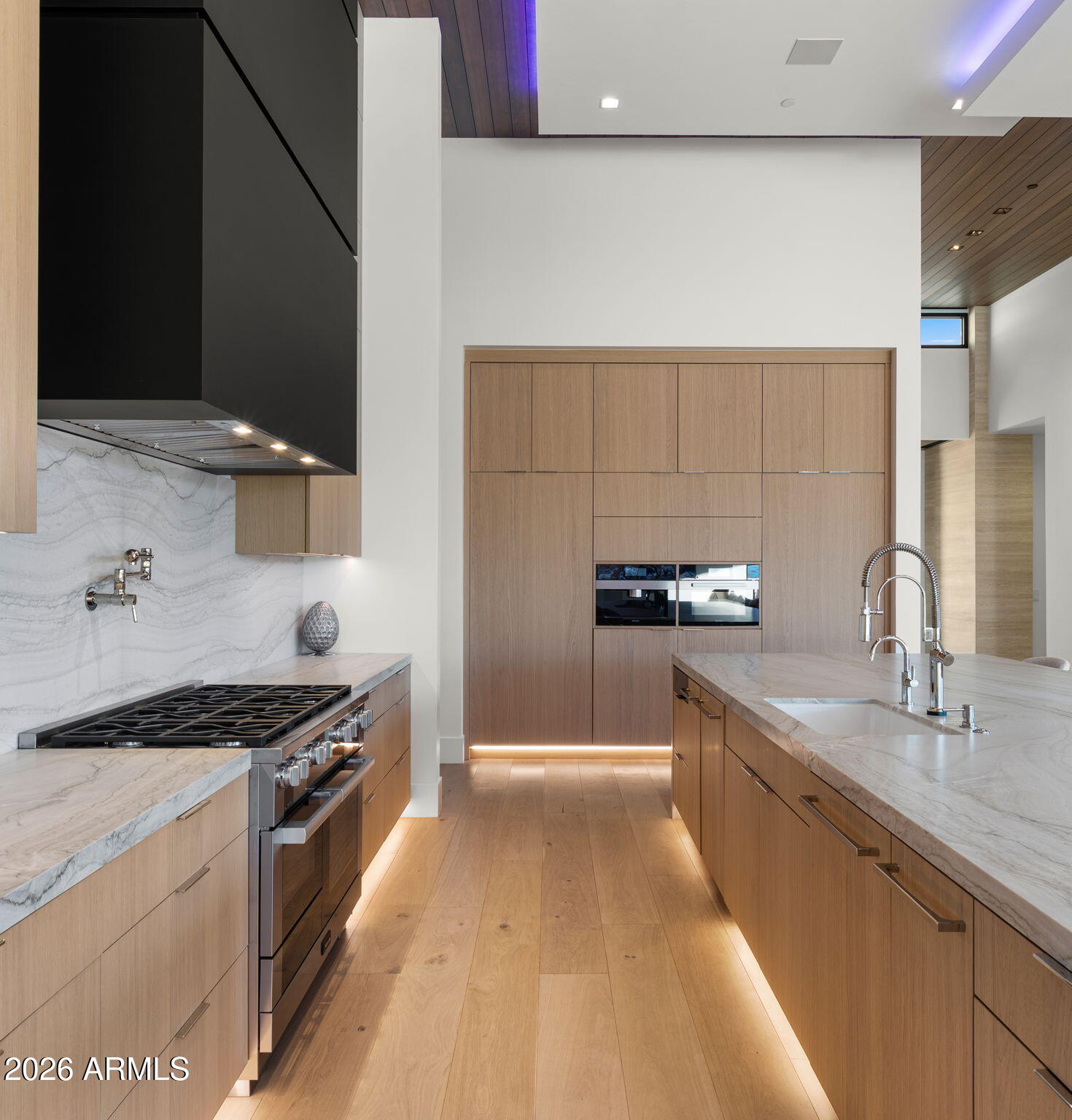 Hummingbird Manor - Residential
