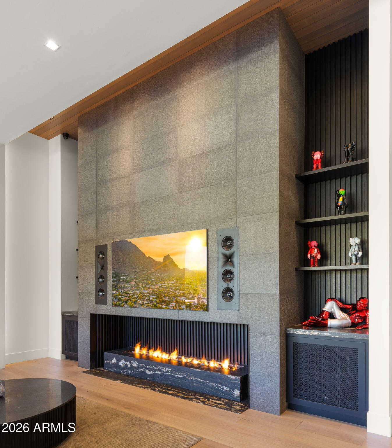 Hummingbird Manor - Residential