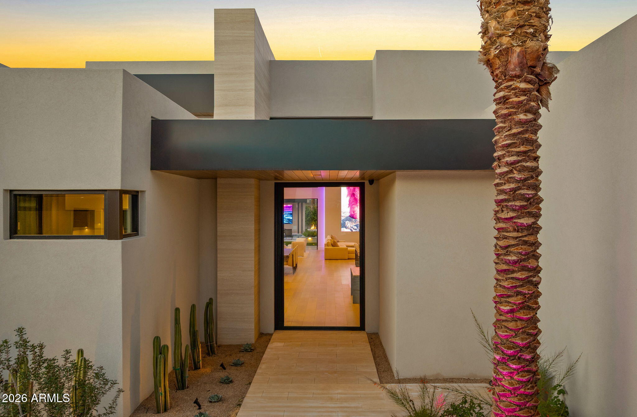 Hummingbird Manor - Residential