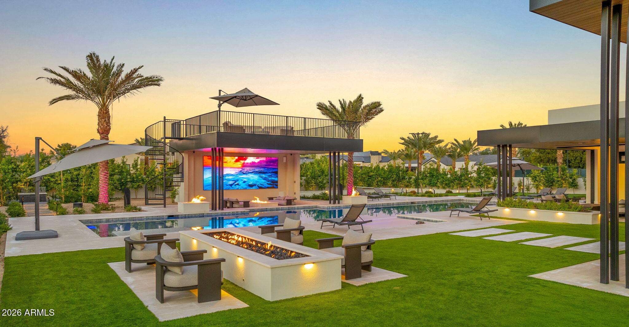Hummingbird Manor - Residential