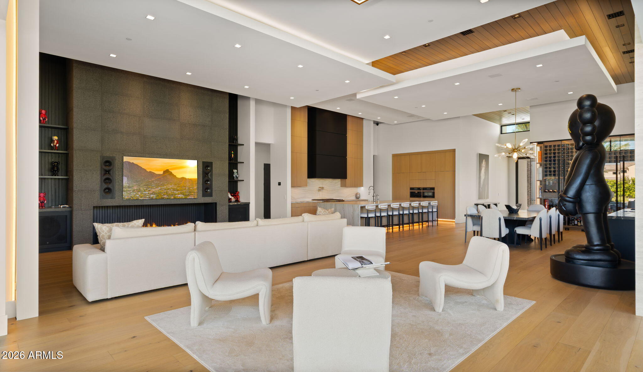 Hummingbird Manor - Residential