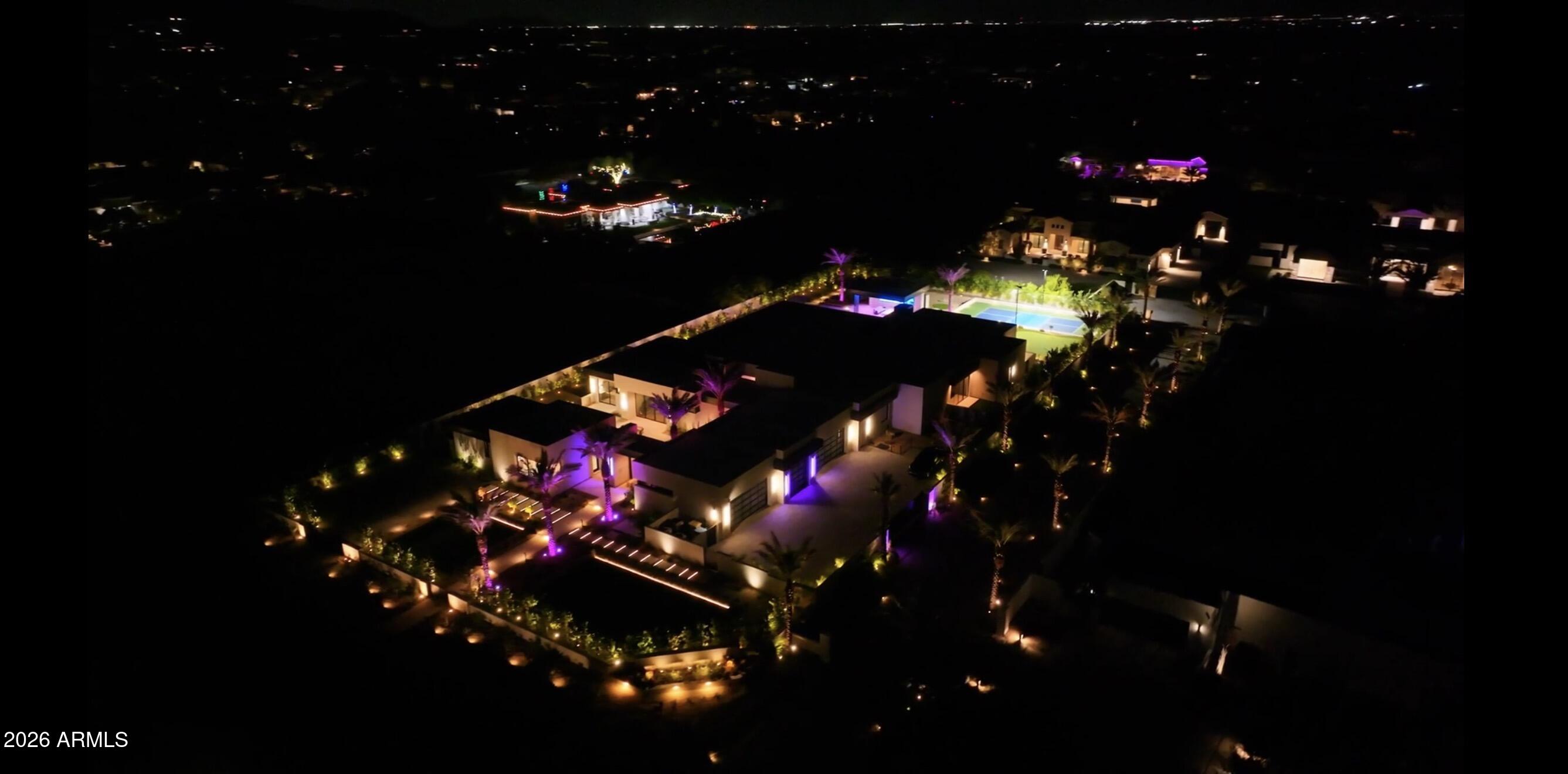Hummingbird Manor - Residential