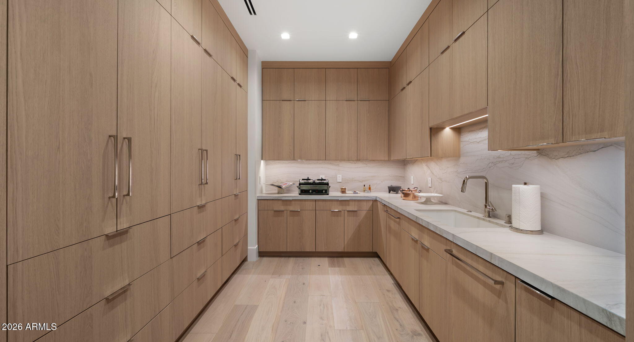 Hummingbird Manor - Residential