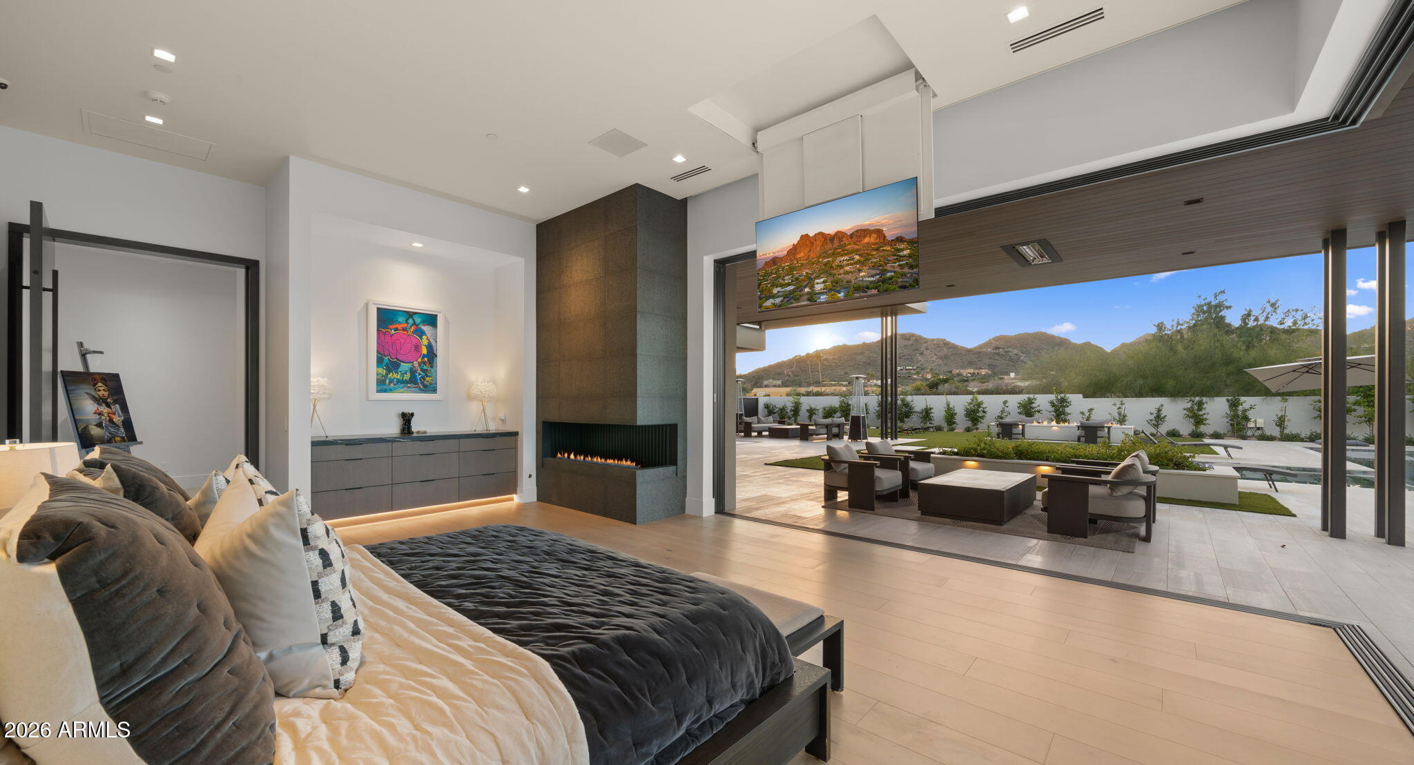 Hummingbird Manor - Residential
