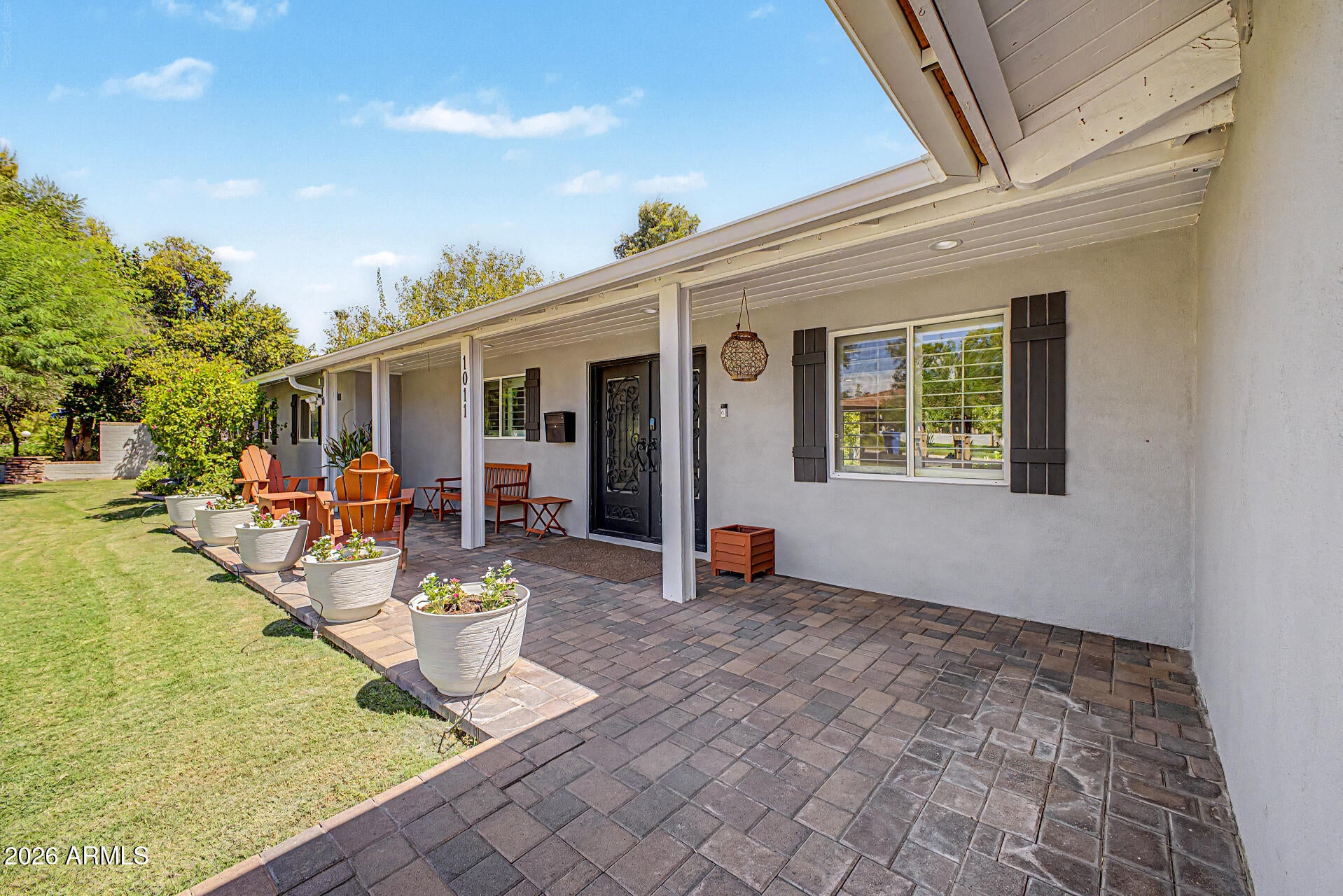 1011 W PALO VERDE Drive