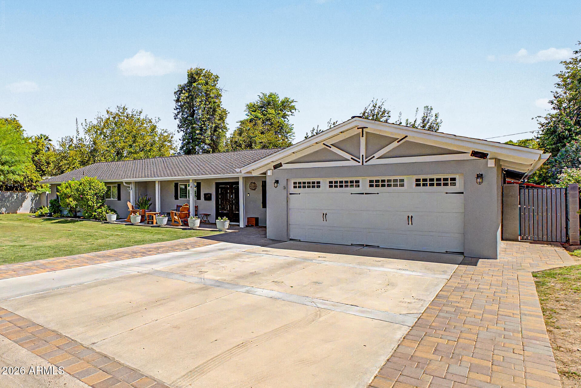 1011 W PALO VERDE Drive