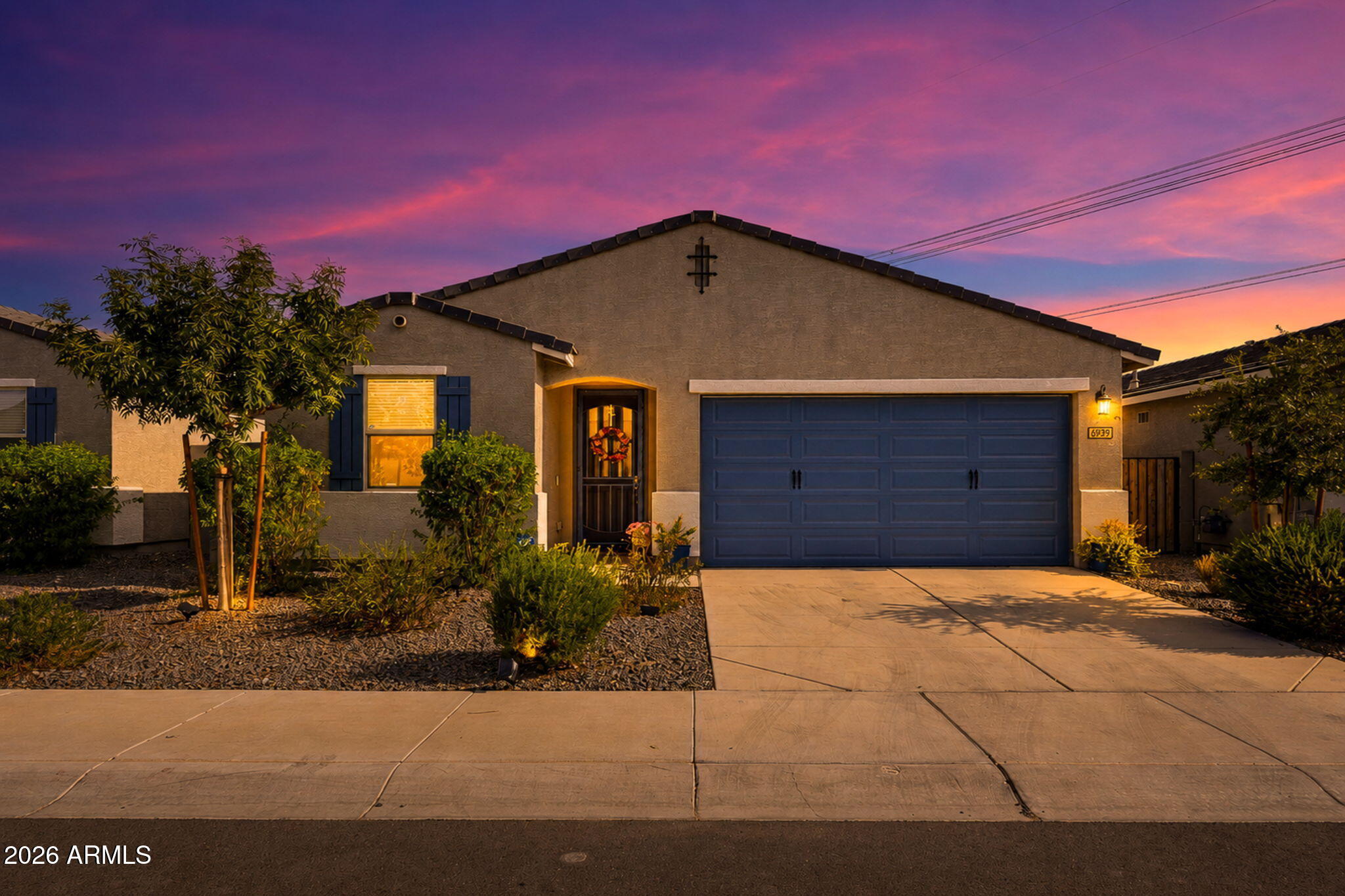 6939 W BETH Drive