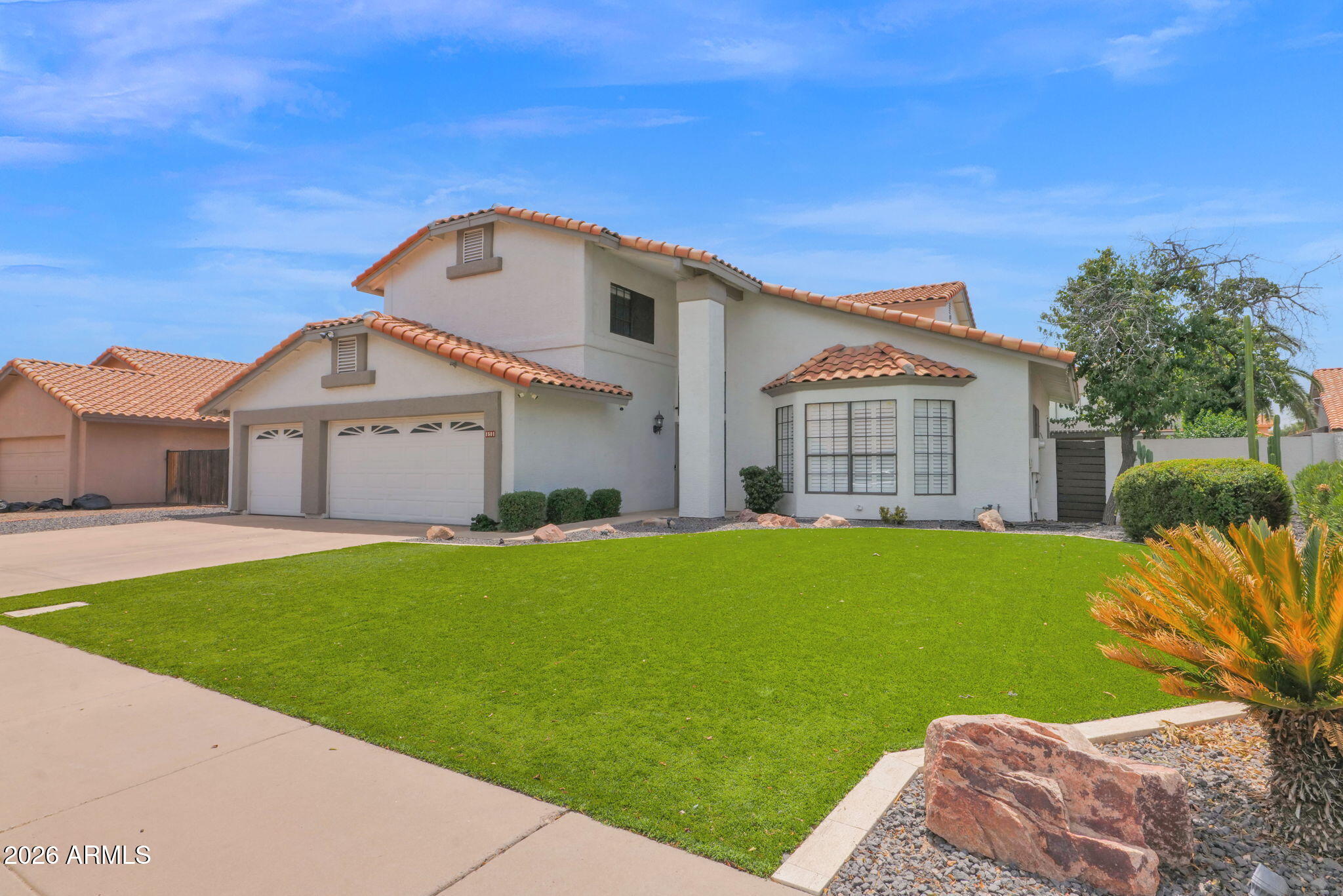 1501 W ANTIQUA Drive