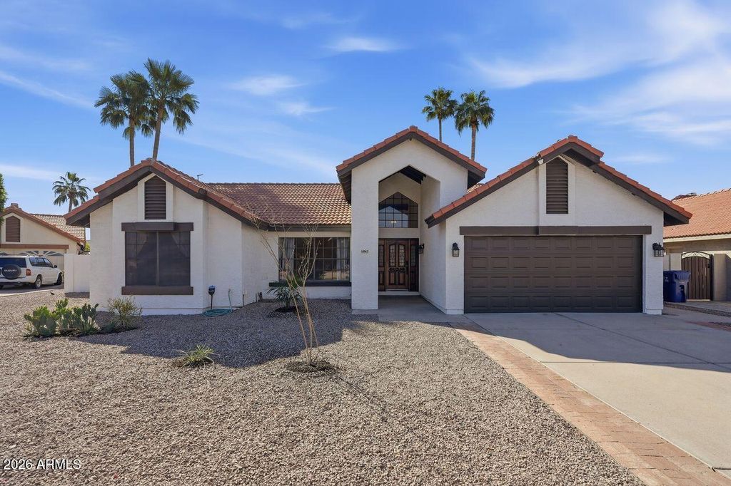 Photo of 1947 E Velvet Drive, Tempe, AZ 85284 (MLS # 7001645)