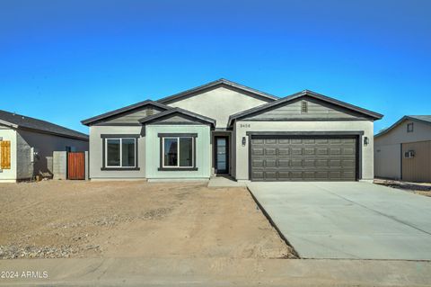 A home in Arizona City