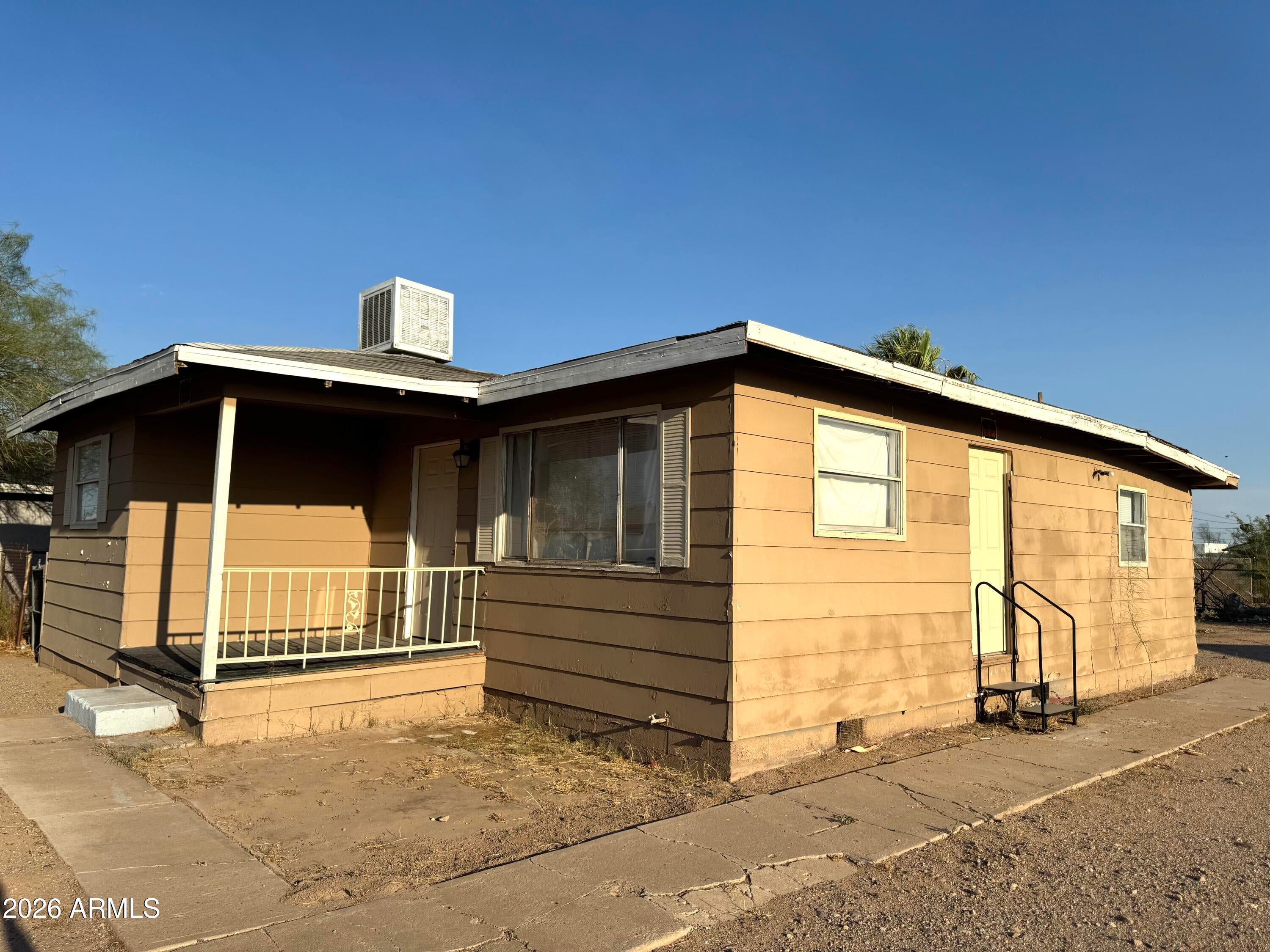 595 W Coolidge Avenue