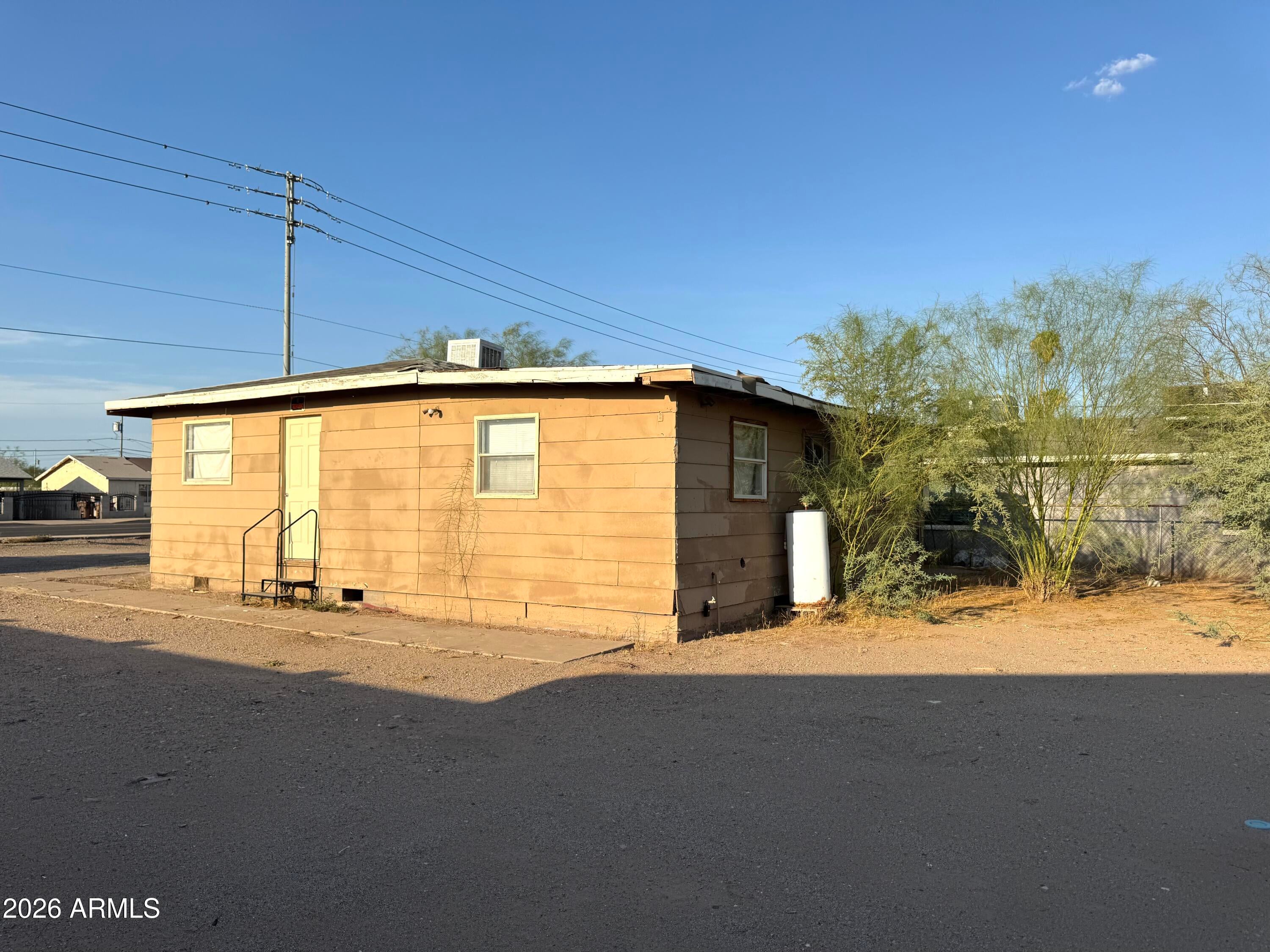 595 W Coolidge Avenue
