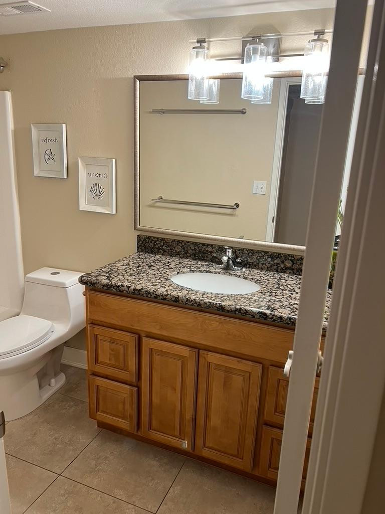 5877 N Granite Reef Road