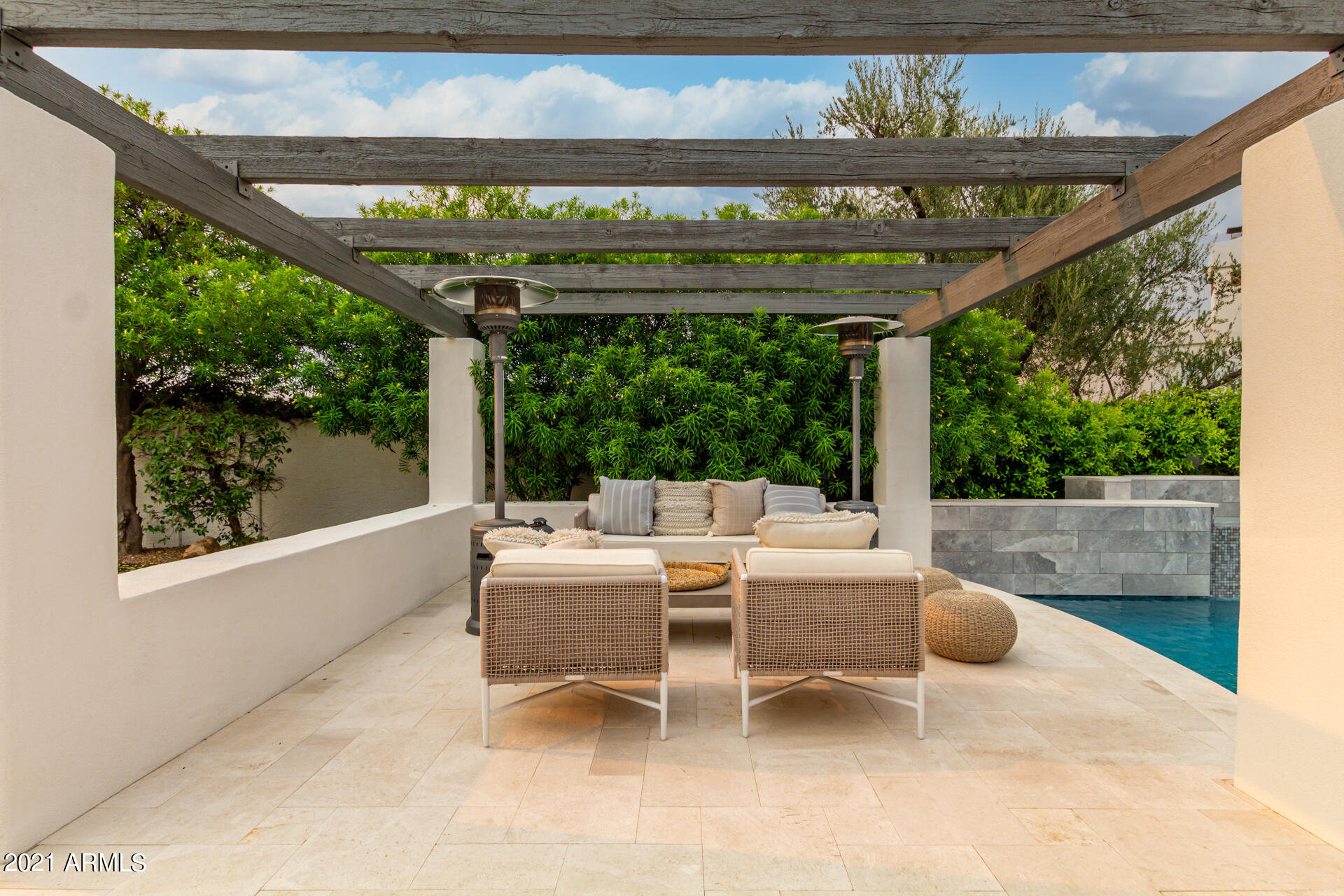 Del Prado - Residential