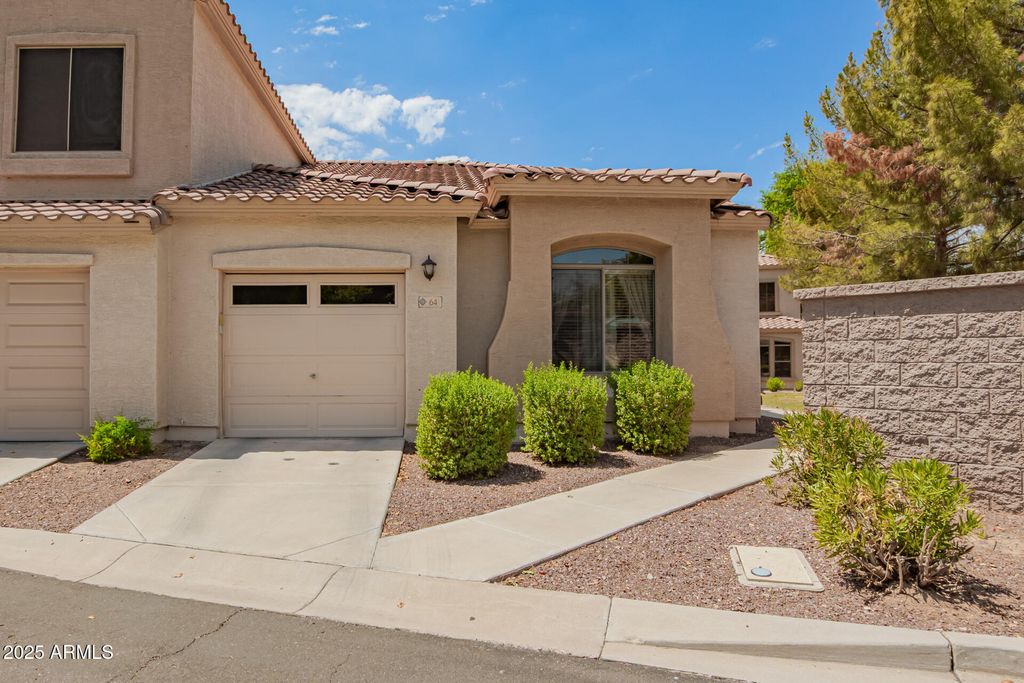 Photo of 2600 E Springfield Place #64, Chandler, AZ 85286 (MLS # 6910306)