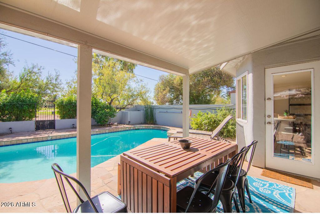 Photo of 2065 E Cairo Drive, Tempe, AZ 85282 (MLS # 6964946)