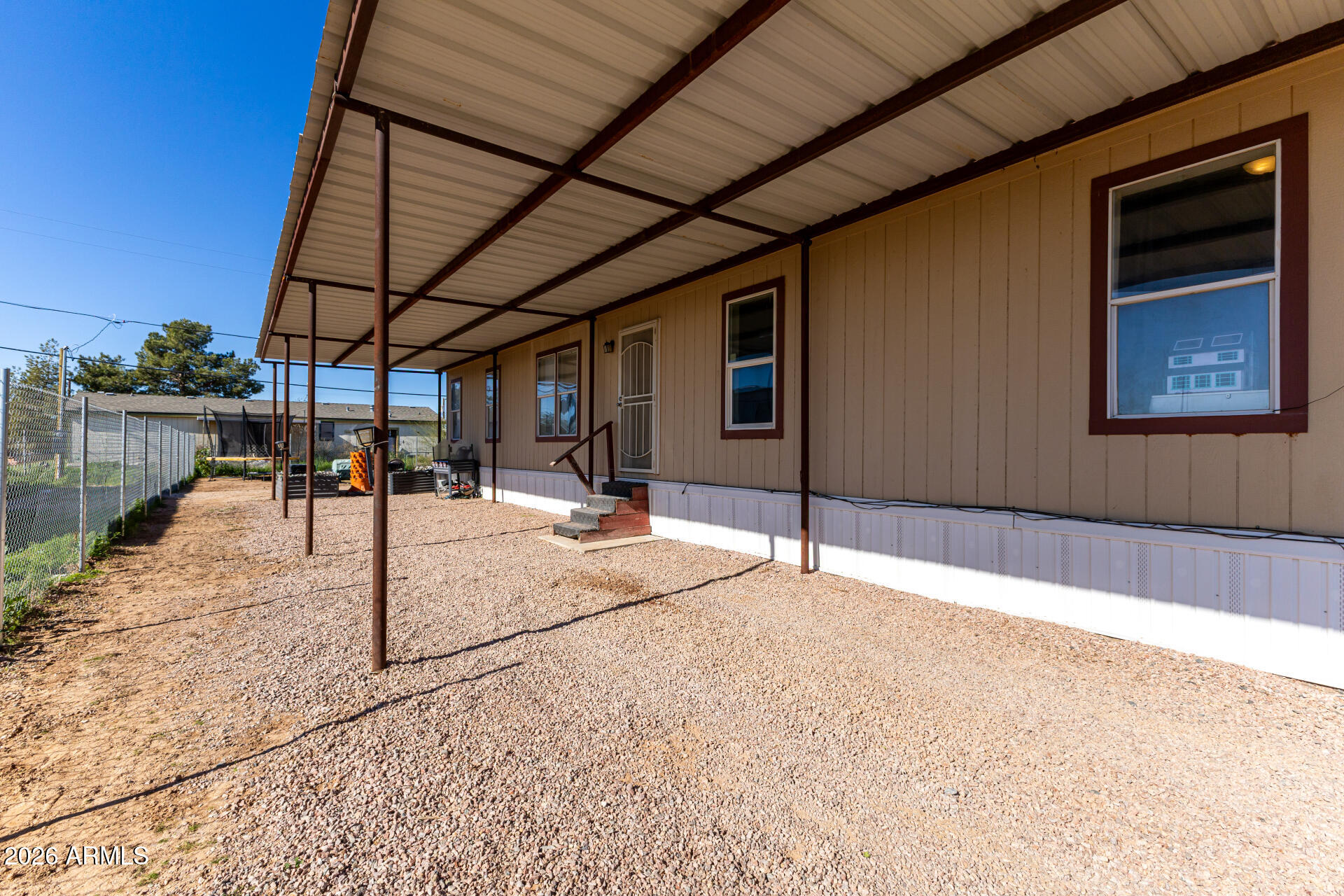 5604 N TALLY HO Lane