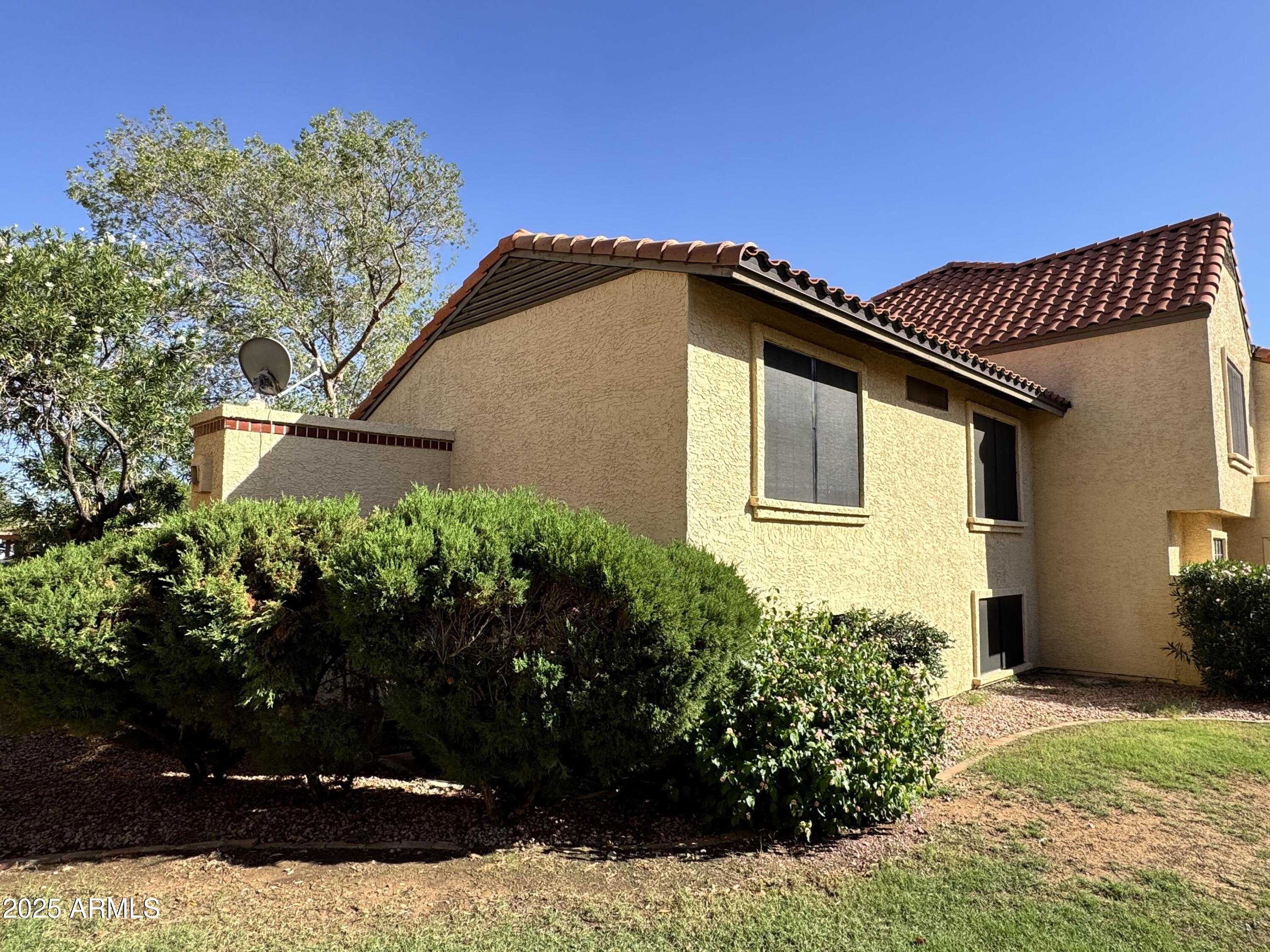 5704 E AIRE LIBRE Avenue 1018