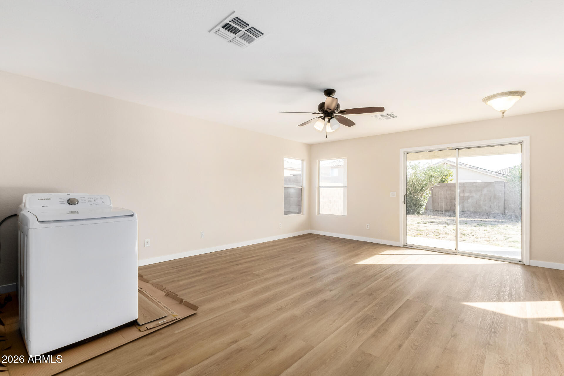 11805 W PARADISE Drive W
