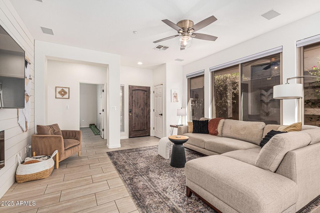 Photo of 2359 W Muirfield Drive, Anthem, AZ 85086 (MLS # 6940833)