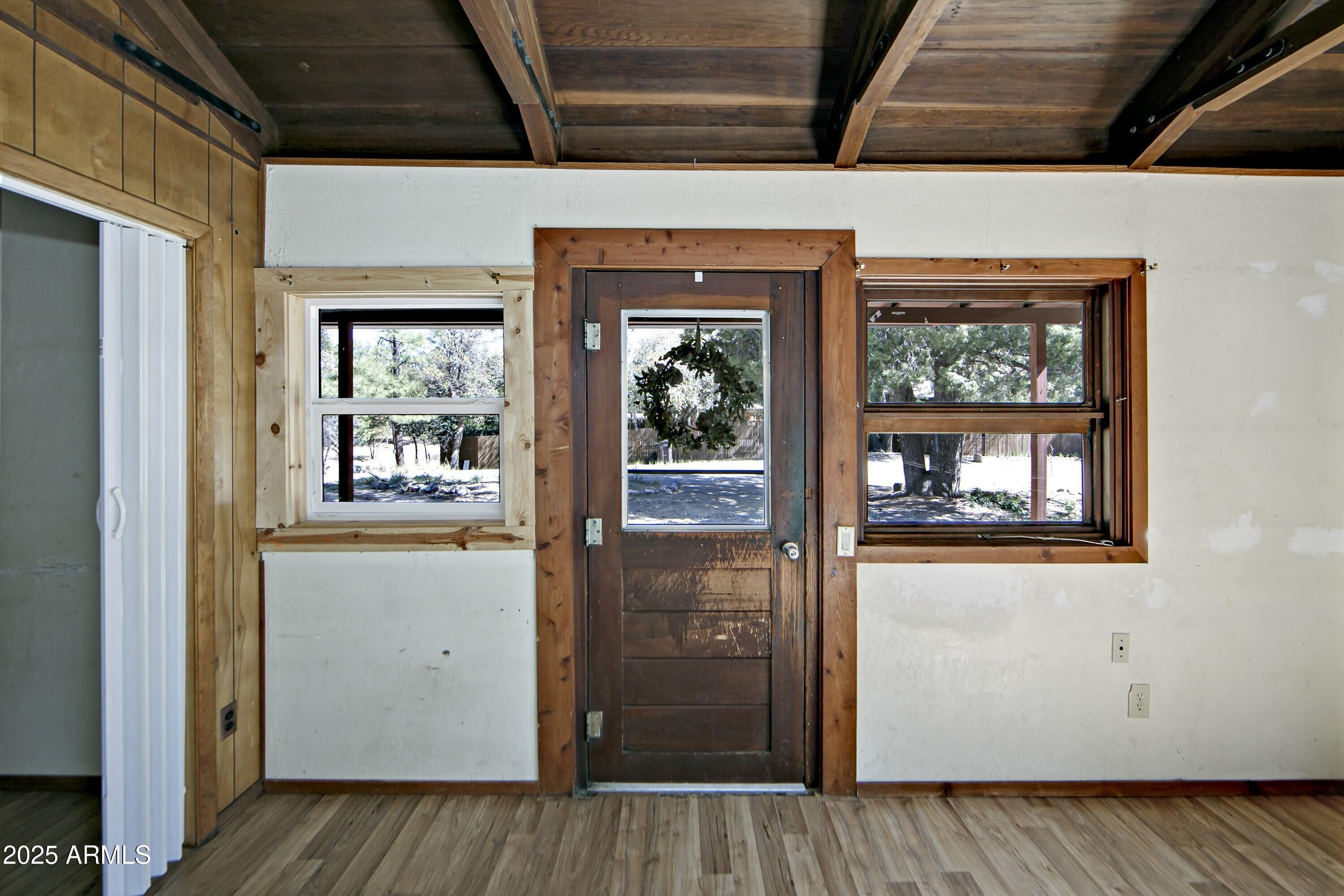 1161 E ELK Trail