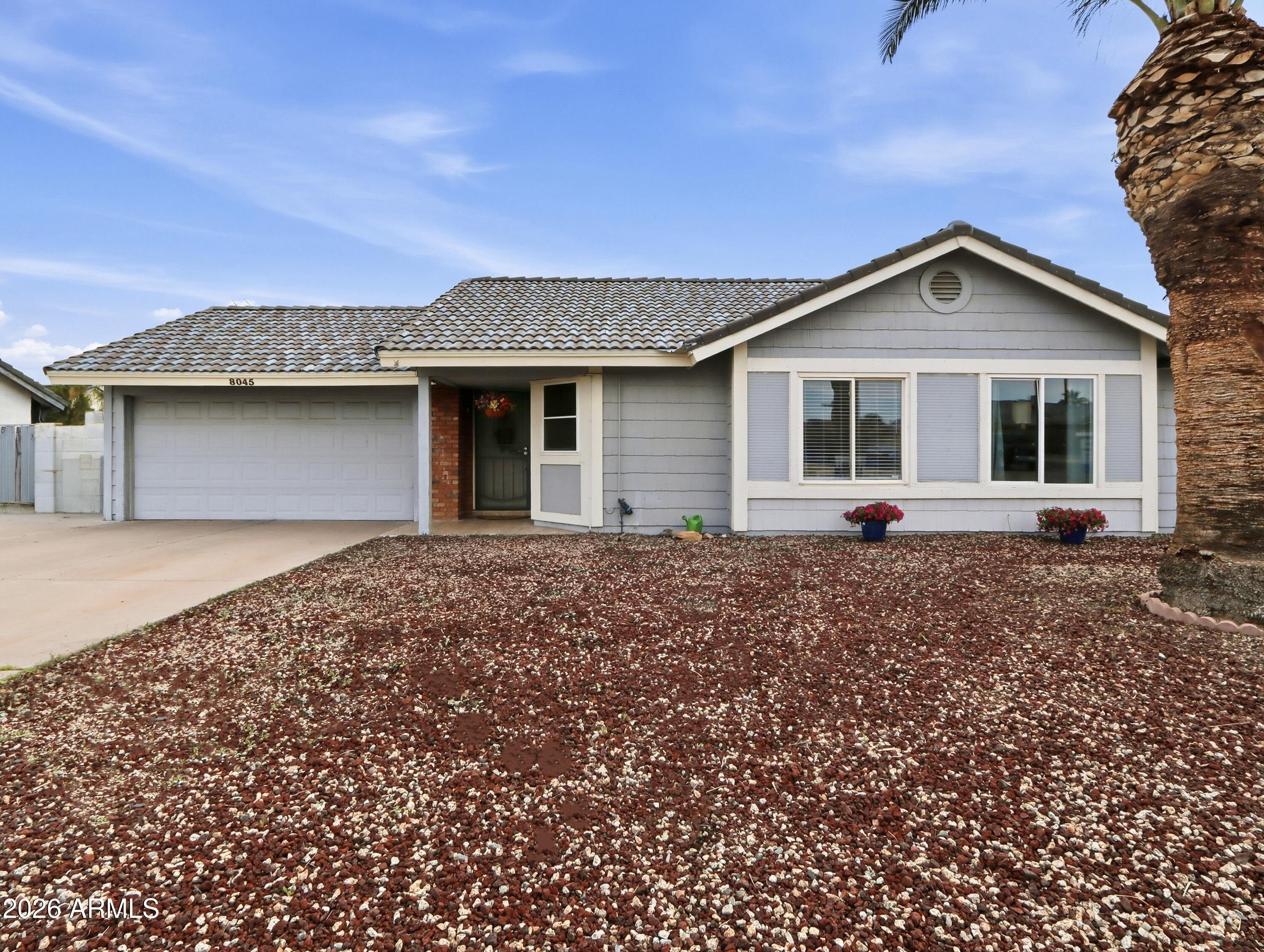 8045 W COLUMBINE Drive