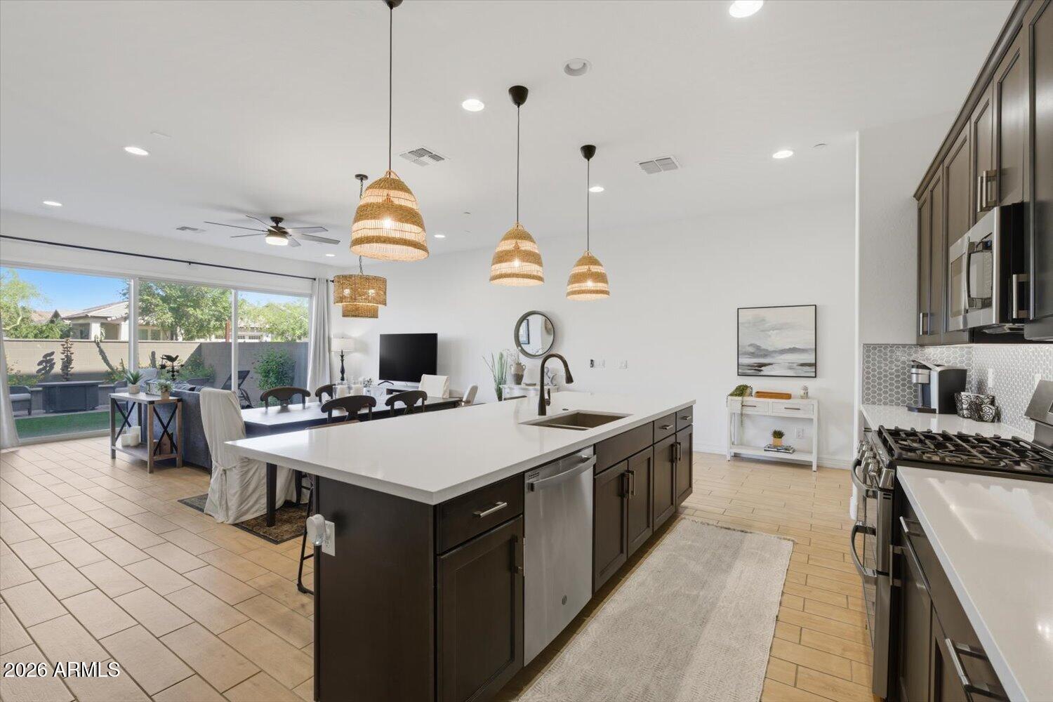 1960 W KINFIELD Trail