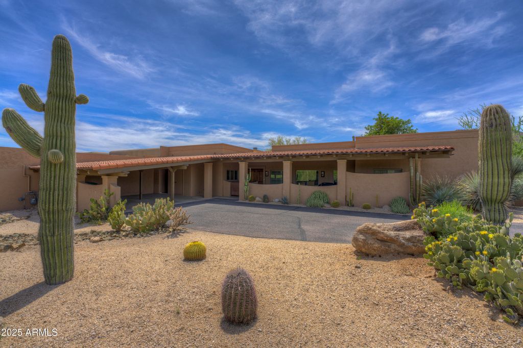 Photo of 1103 Ocotillo Circle, Carefree, AZ 85377 (MLS # 6945237)