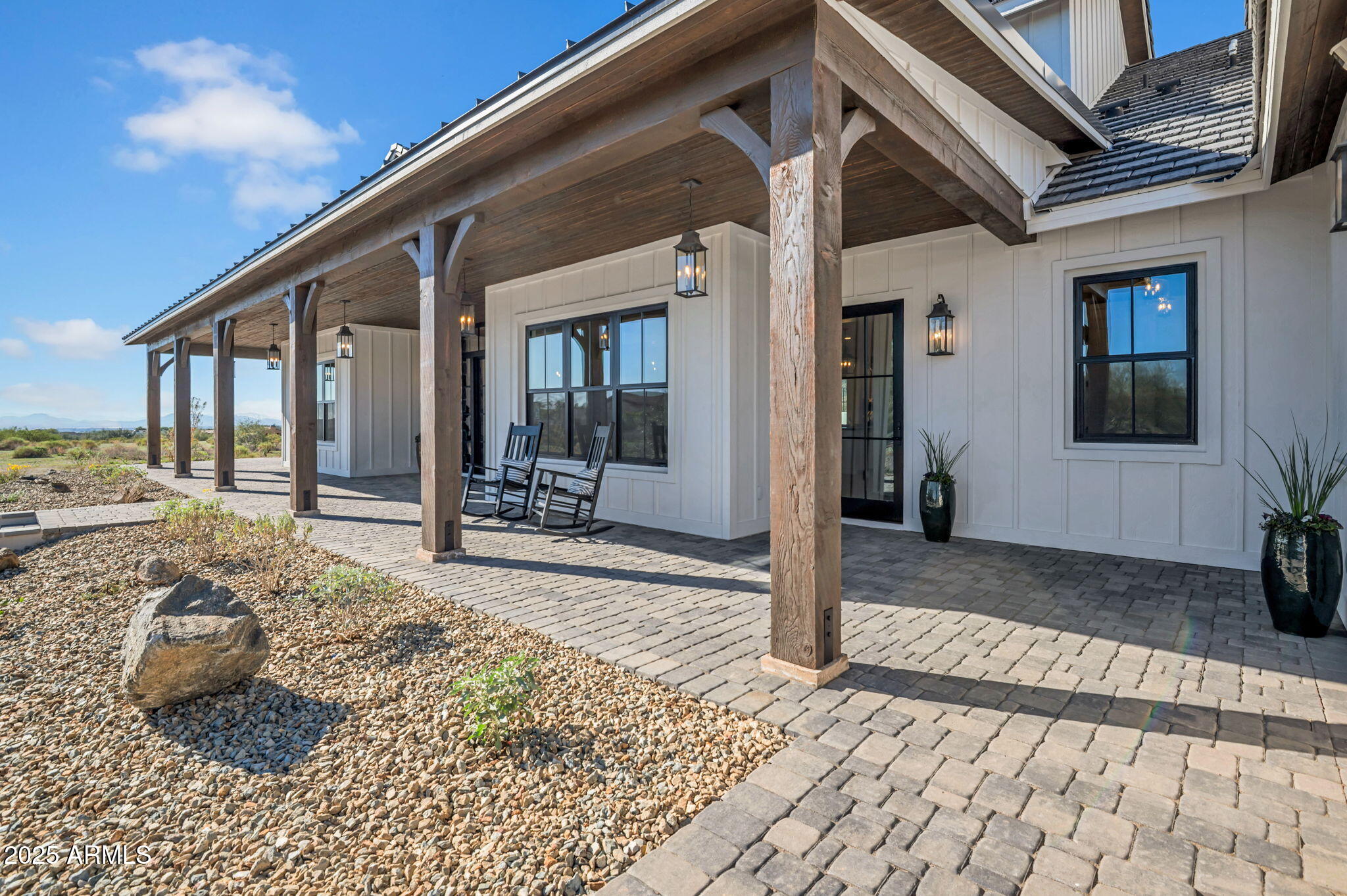 21071 W CANYON Drive