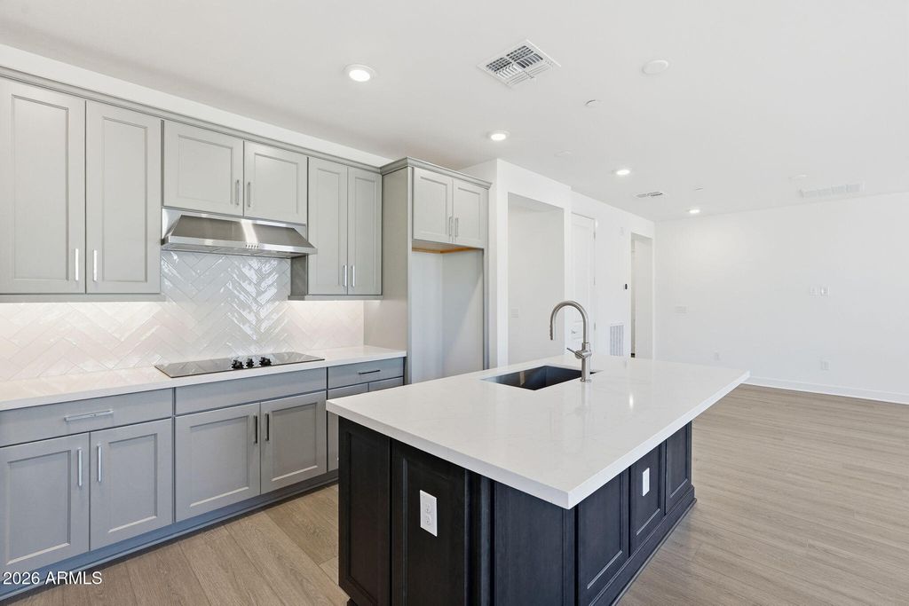 Photo of 2121 W Sonoran Desert Drive #72, Phoenix, AZ 85085 (MLS # 7022678)