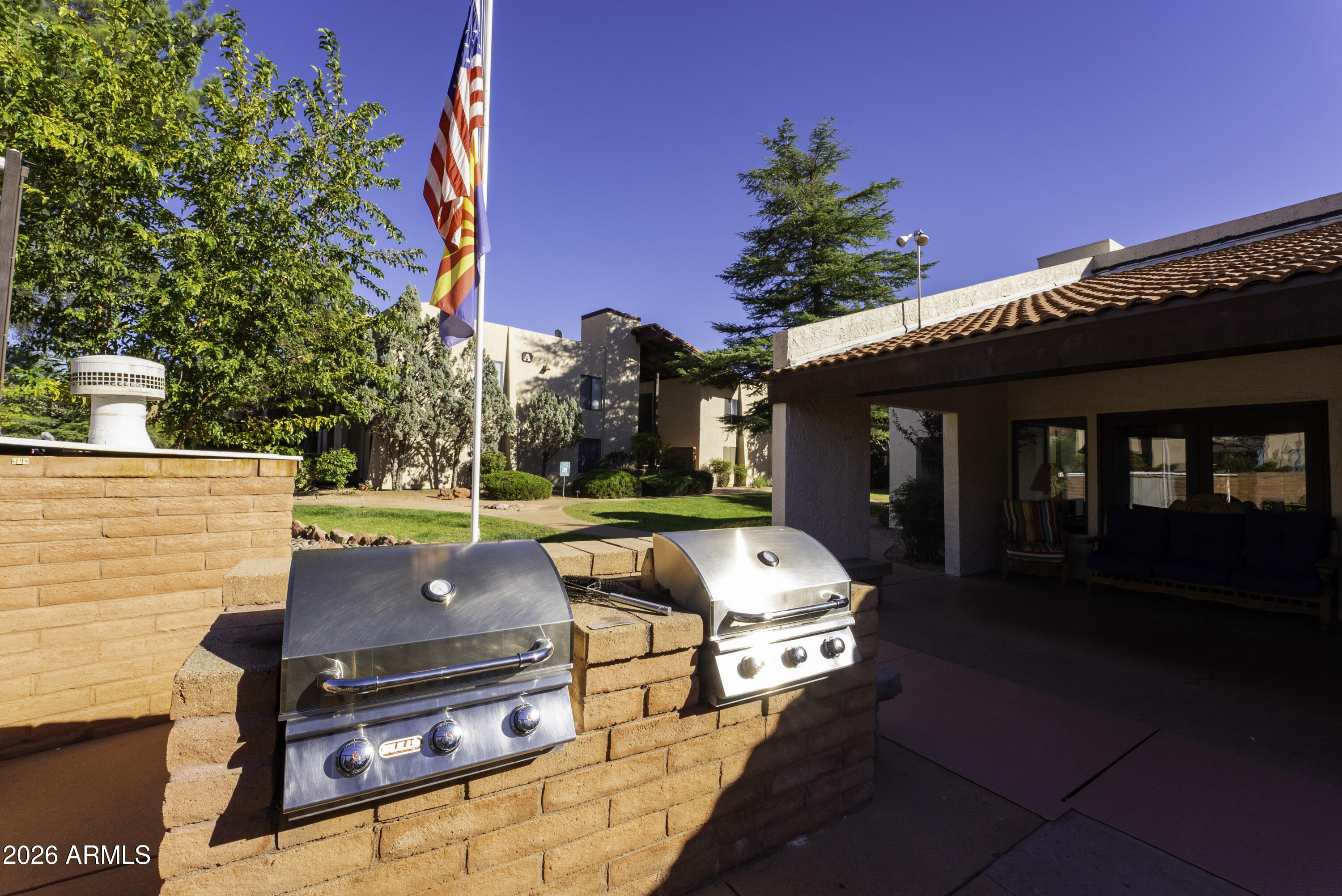 Oak Creek Estados - Residential