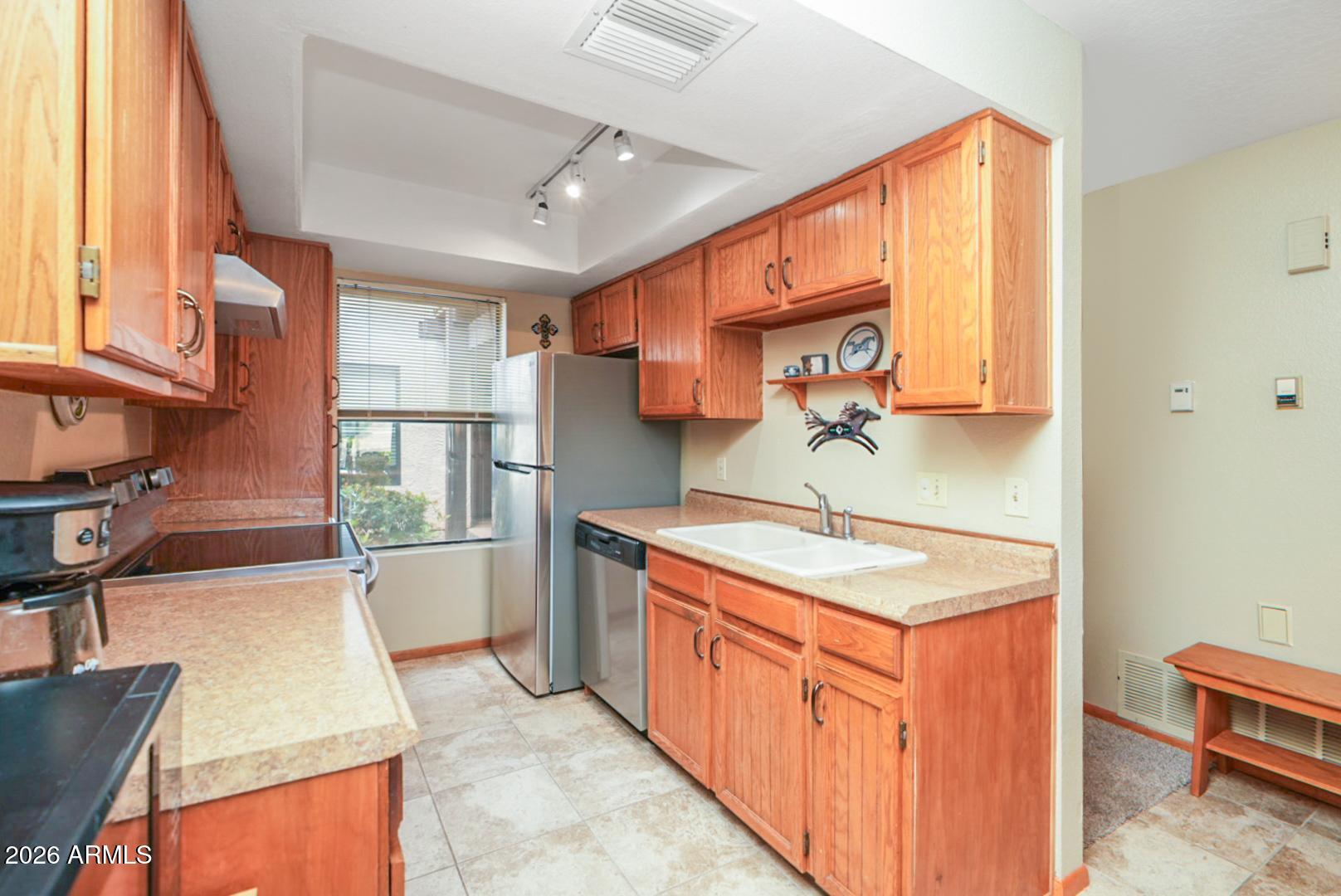 Oak Creek Estados - Residential