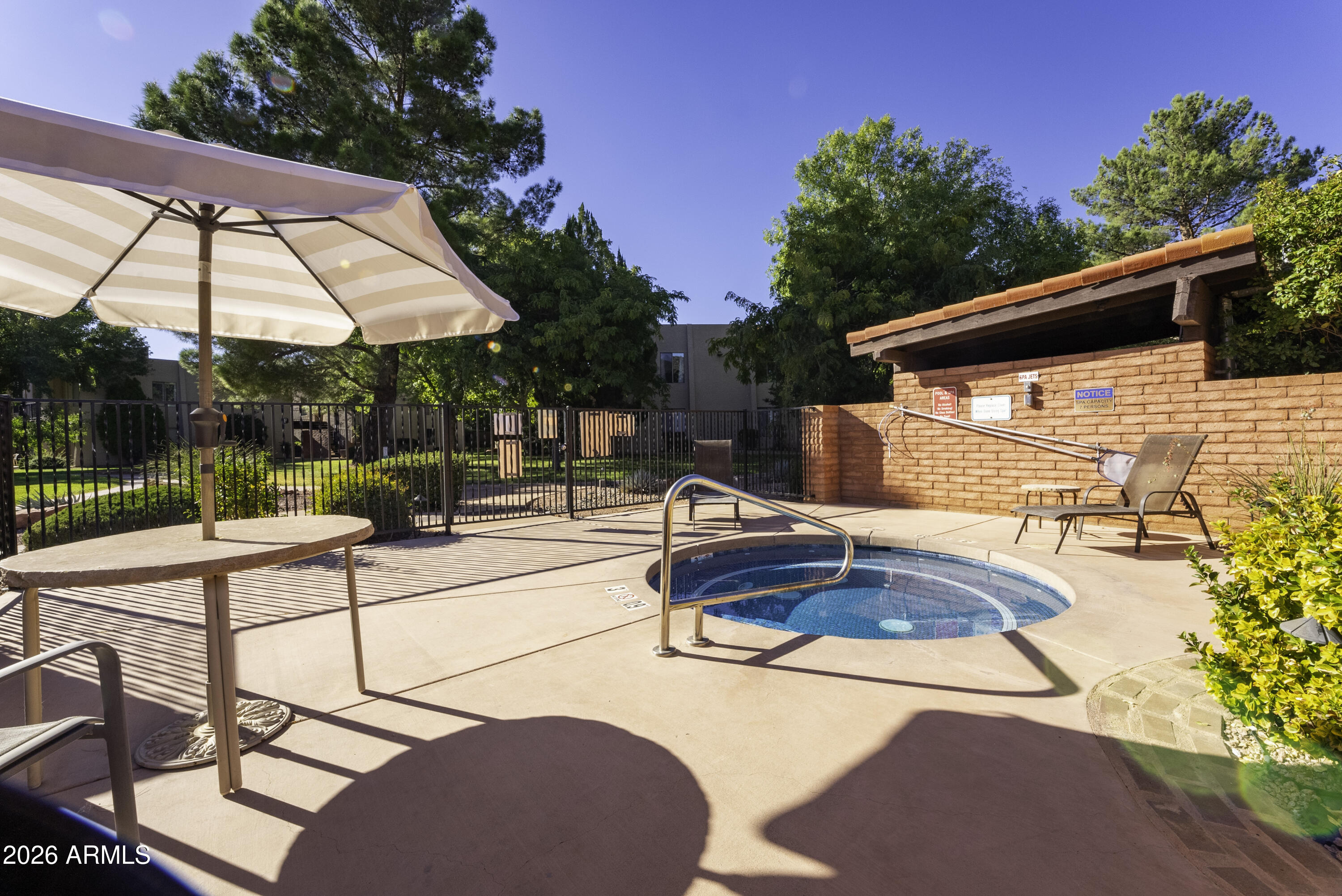 Oak Creek Estados - Residential