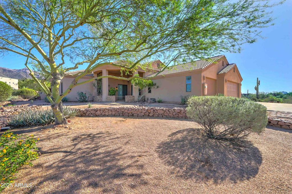 Photo of 6841 E Quail Hideaway Lane, Gold Canyon, AZ 85119 (MLS # 6941289)