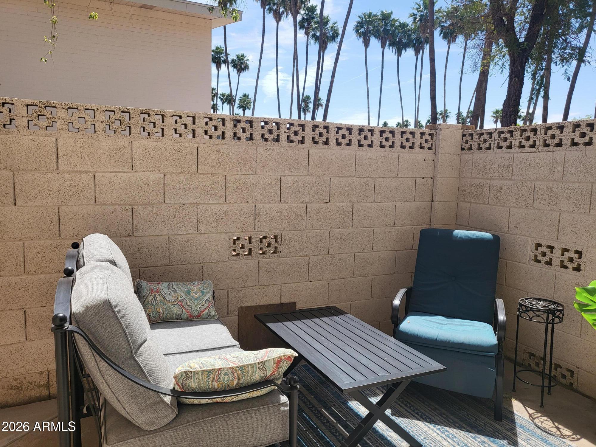 SCOTTSDALE EAST HOMES - Residential