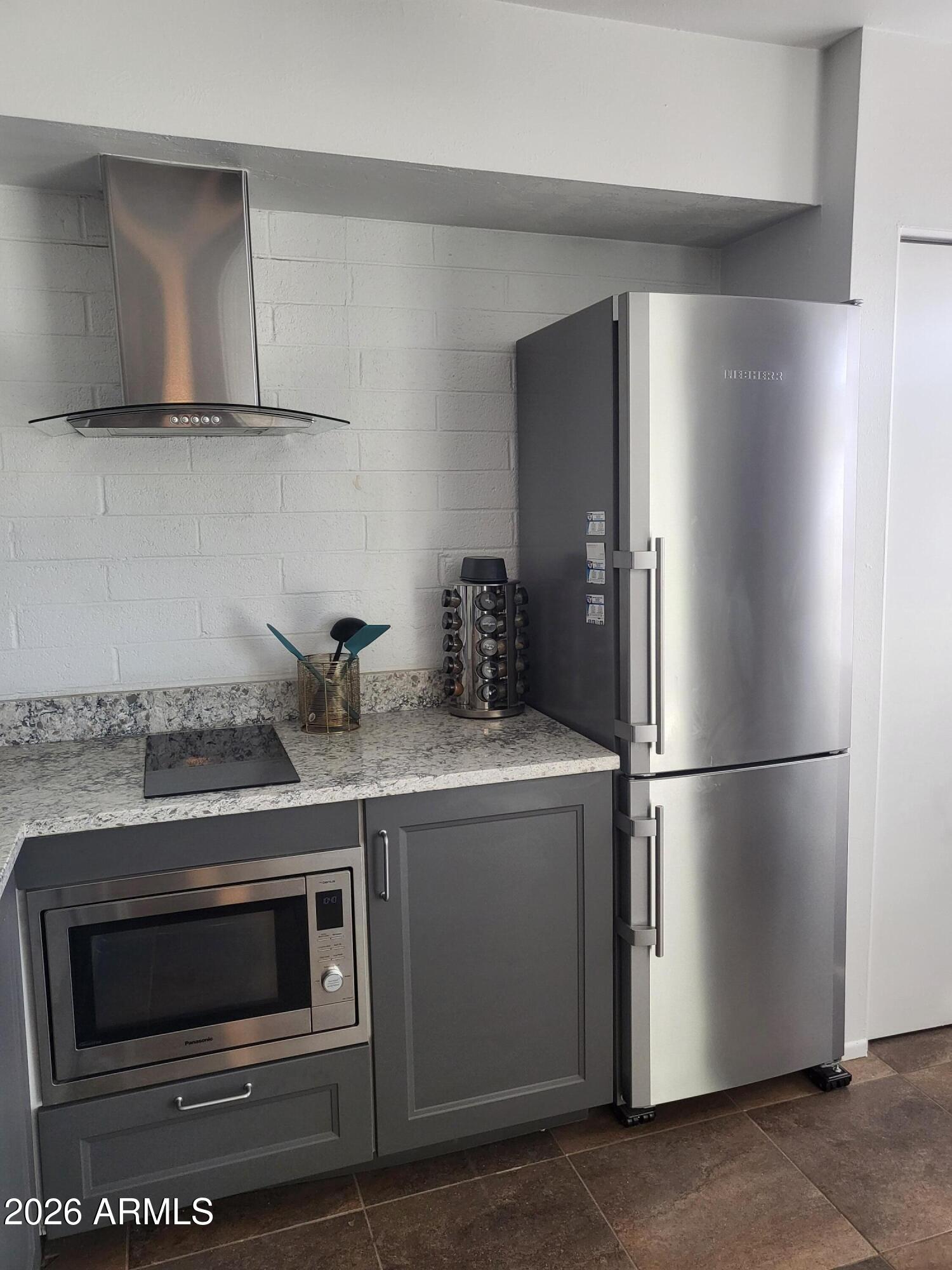 SCOTTSDALE EAST HOMES - Residential