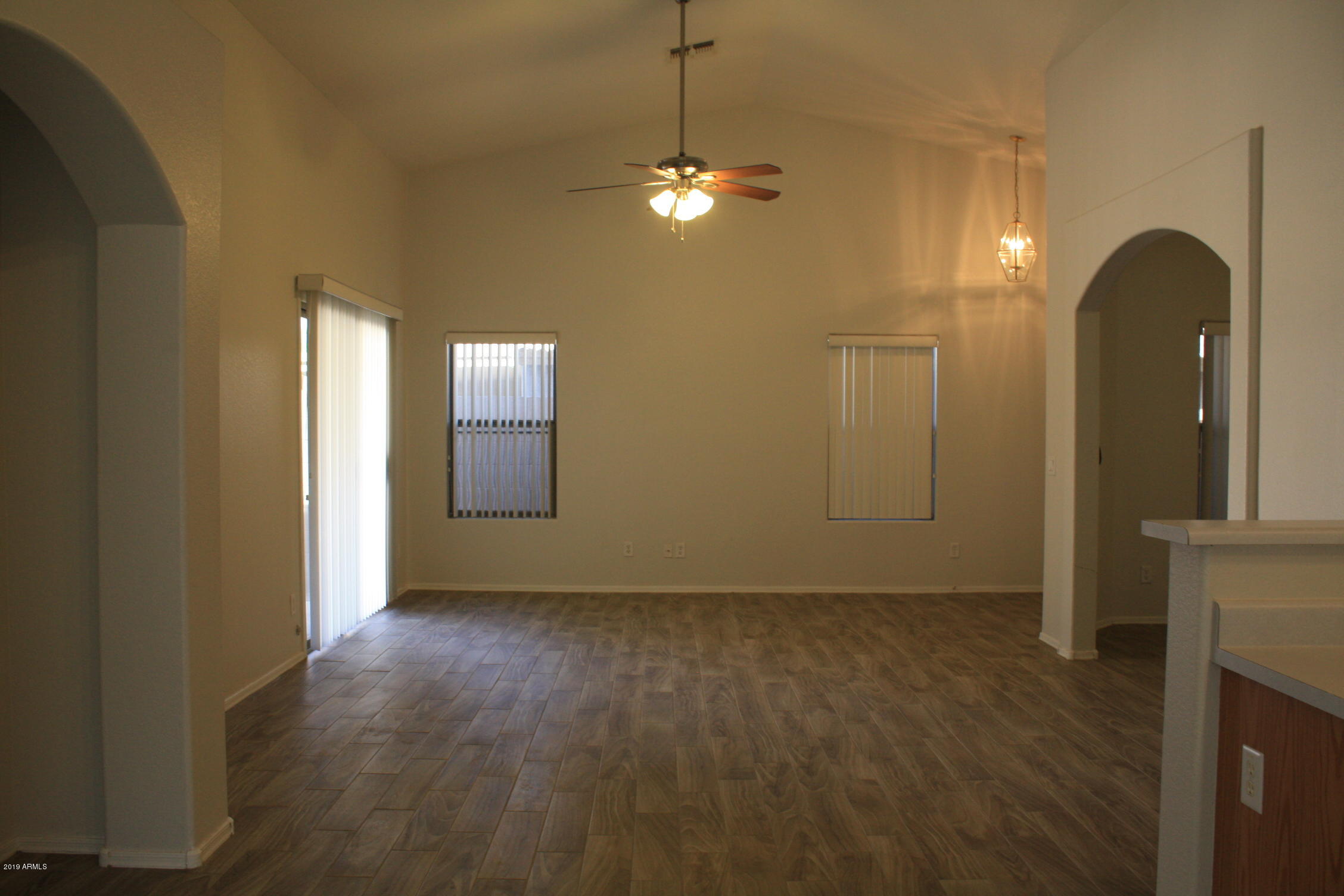 12558 W INDIANOLA Avenue