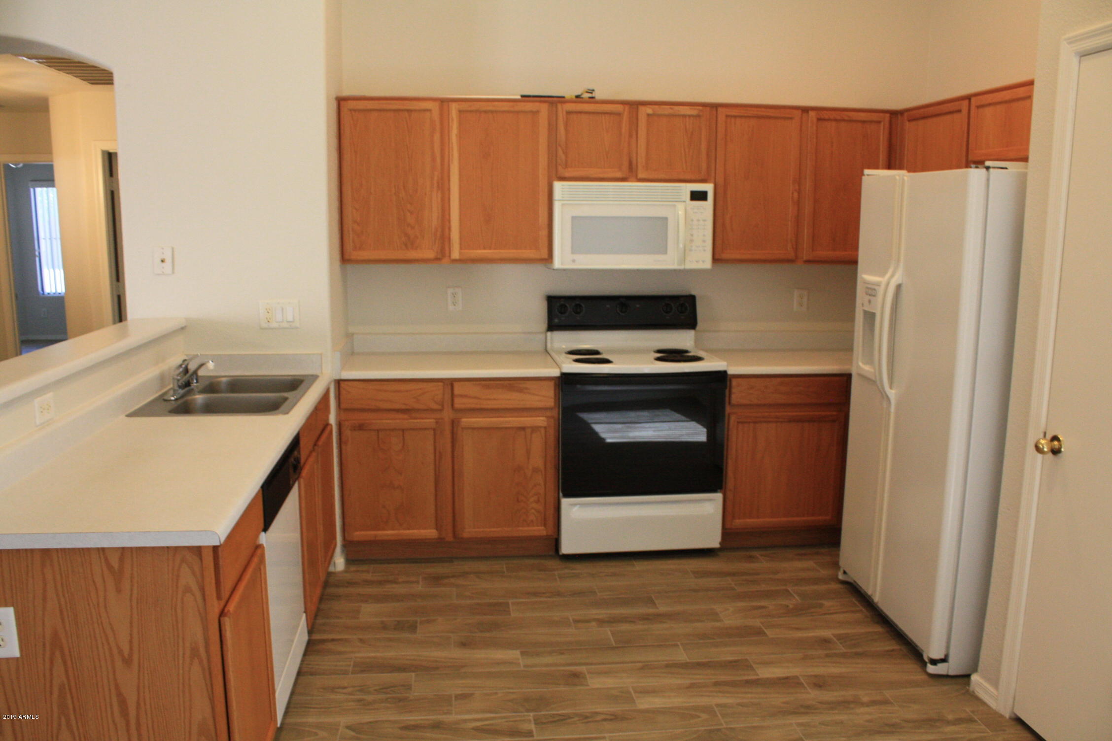 12558 W INDIANOLA Avenue