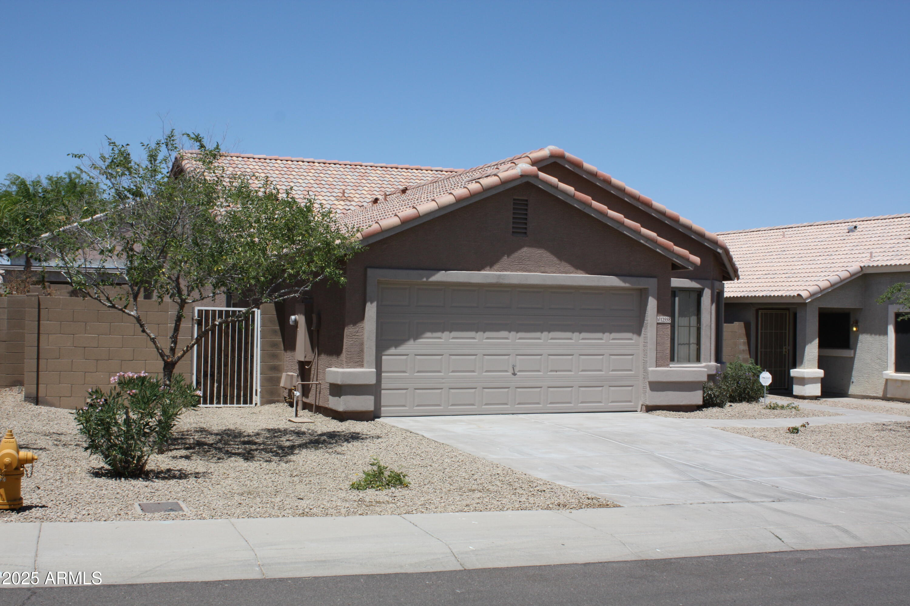 12558 W INDIANOLA Avenue